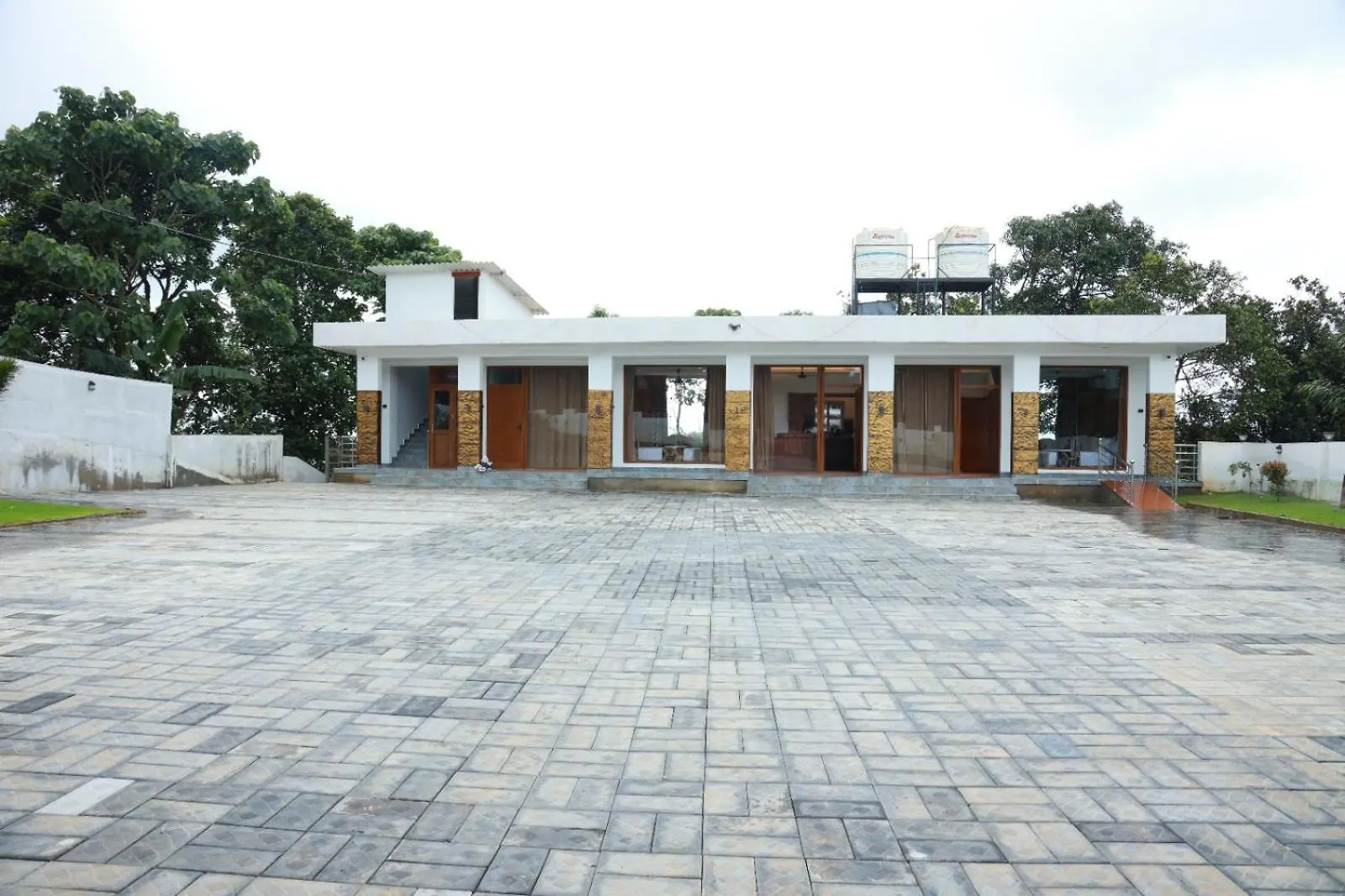 Hotel Frost Cove Resort Idukki India