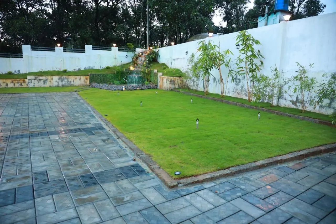Hotel Frost Cove Resort Idukki India